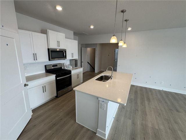 20762 W 188th Terrace, Spring Hill, KS 66083