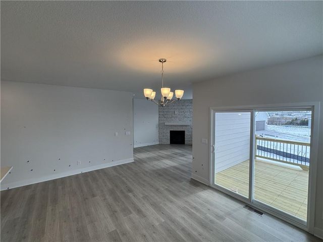 20762 W 188th Terrace, Spring Hill, KS 66083