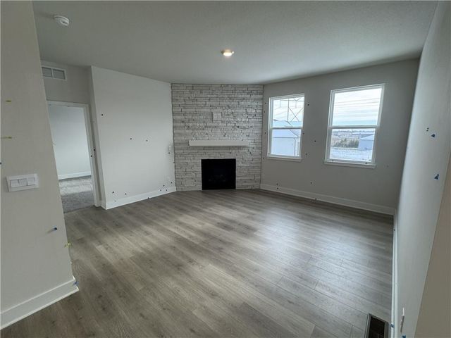 20762 W 188th Terrace, Spring Hill, KS 66083