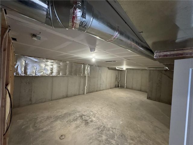 20762 W 188th Terrace, Spring Hill, KS 66083