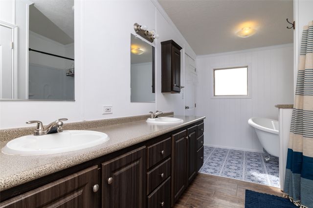 2614 County Road 4010, Decatur, TX 76234