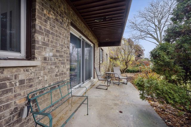 2650 BROOKWOOD Way 108, Rolling Meadows, IL 60008