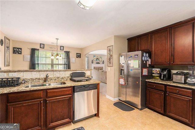 1200 Pendley Point, Hampton, GA 30228