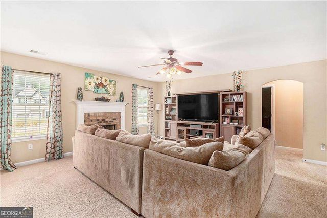 1200 Pendley Point, Hampton, GA 30228