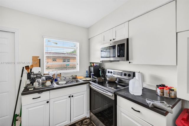 1619-1621 NW 8th Ave, Fort Lauderdale, FL 33311