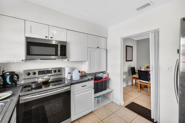 1619-1621 NW 8th Ave, Fort Lauderdale, FL 33311