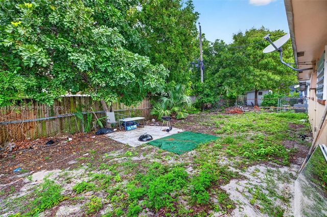1619-1621 NW 8th Ave, Fort Lauderdale, FL 33311