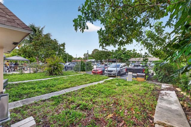 1619-1621 NW 8th Ave, Fort Lauderdale, FL 33311