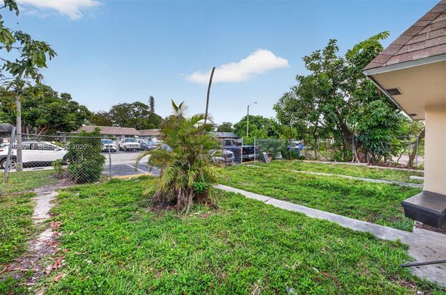 1619-1621 NW 8th Ave, Fort Lauderdale, FL 33311