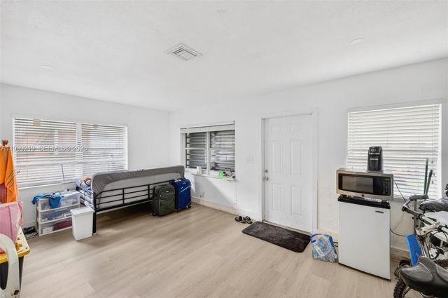 1619-1621 NW 8th Ave, Fort Lauderdale, FL 33311