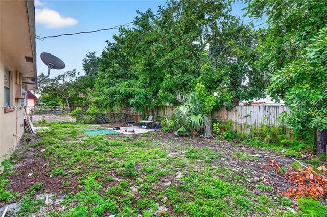 1619-1621 NW 8th Ave, Fort Lauderdale, FL 33311