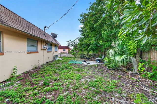 1619-1621 NW 8th Ave, Fort Lauderdale, FL 33311