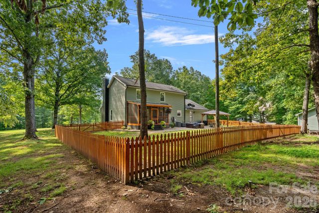 2981 Oak Ridge Circle, Lincolnton, NC 28092