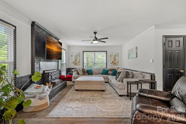 2981 Oak Ridge Circle, Lincolnton, NC 28092