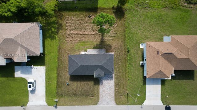 729 Anaconda Ave S, Lehigh Acres, FL 33974