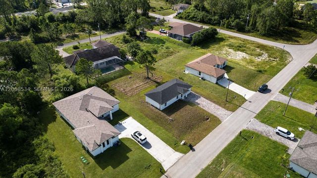 729 Anaconda Ave S, Lehigh Acres, FL 33974