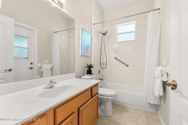 1860 Windbrook Drive SE, Palm Bay, FL 32909
