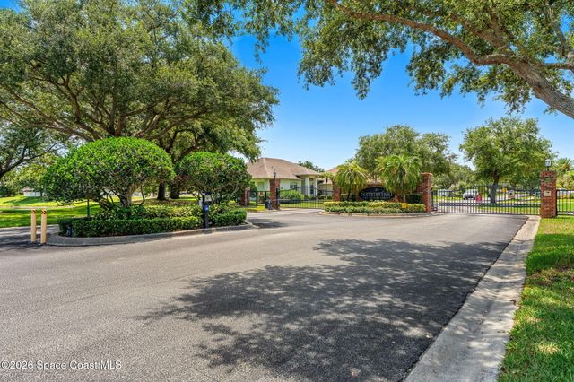 1860 Windbrook Drive SE, Palm Bay, FL 32909