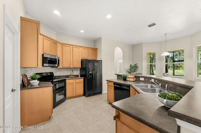 1860 Windbrook Drive SE, Palm Bay, FL 32909