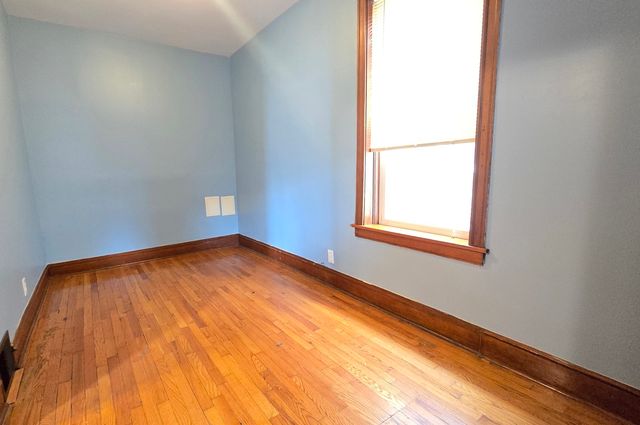 3337 N Springfield Avenue 1, Chicago, IL 60618