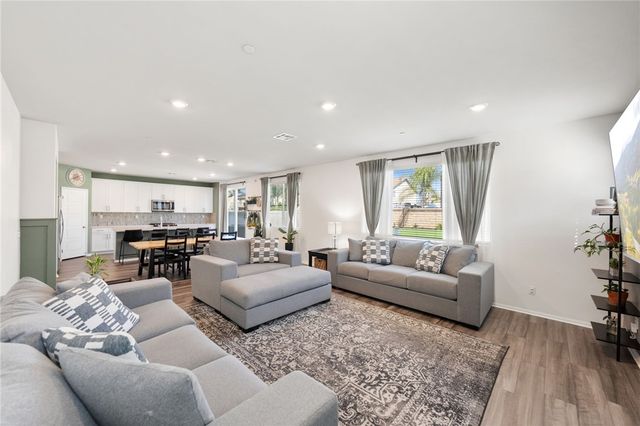 32906 Forgecroft, Menifee, CA 92584