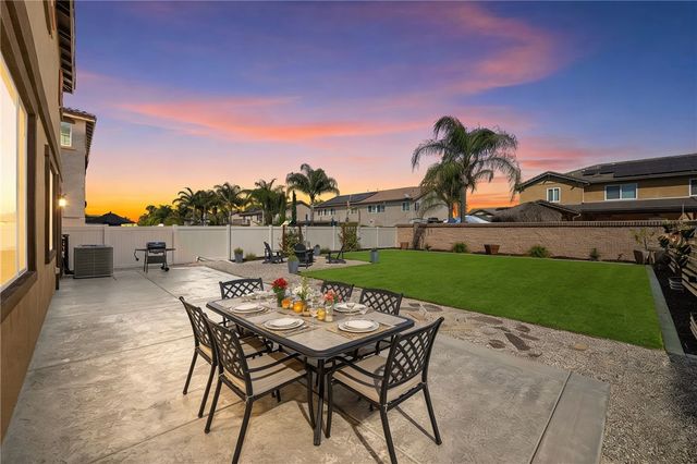 32906 Forgecroft, Menifee, CA 92584