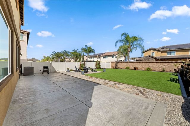 32906 Forgecroft, Menifee, CA 92584