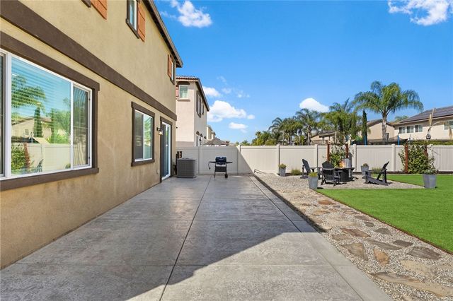 32906 Forgecroft, Menifee, CA 92584