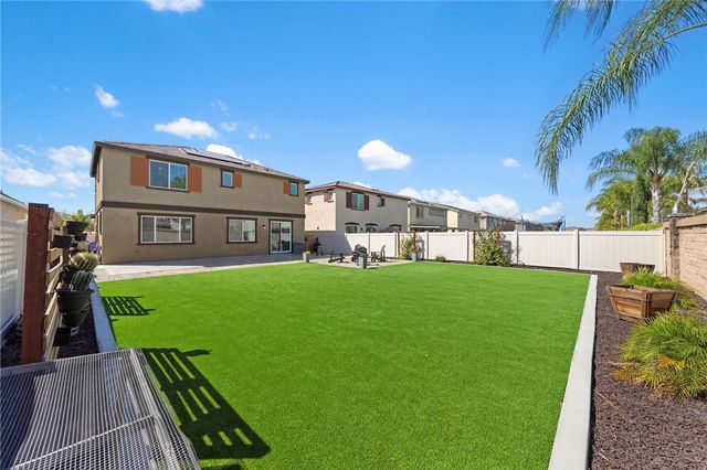 32906 Forgecroft, Menifee, CA 92584