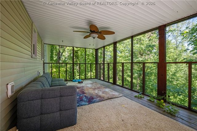 1603 Wilshire Place, Charleston, WV 25314