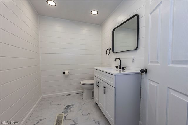 1463 4th Street, Lakemore, OH 44250