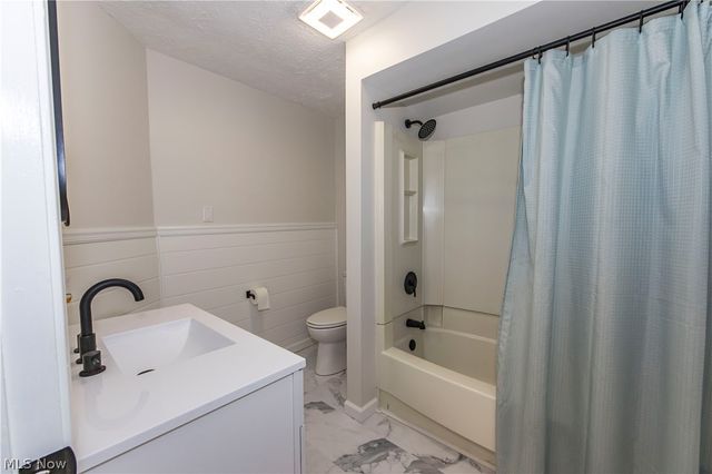 1463 4th Street, Lakemore, OH 44250