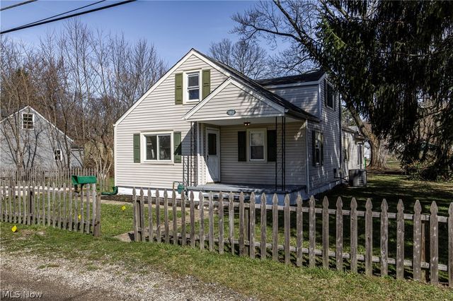 1463 4th Street, Lakemore, OH 44250