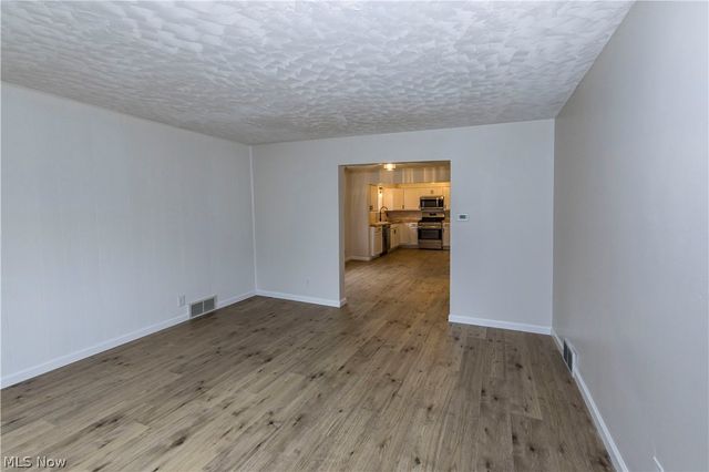 1463 4th Street, Lakemore, OH 44250