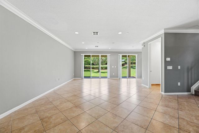 2709 Pienza Circle, Royal Palm Beach, FL 33411