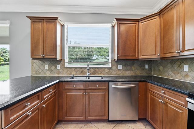 2709 Pienza Circle, Royal Palm Beach, FL 33411