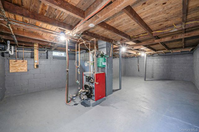 18 Cove Drive, Sound Beach, NY 11789