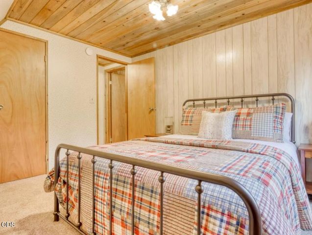 14887 S Sugar Pine Way, La Pine, OR 97739