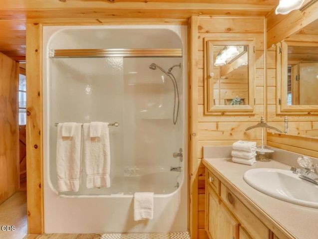 14887 S Sugar Pine Way, La Pine, OR 97739