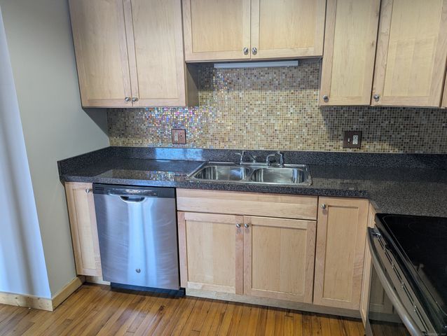 325 Lafayette Street 8106, Bridgeport, CT 06604