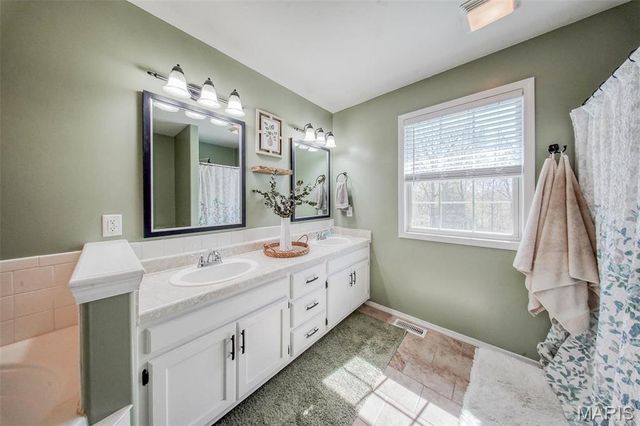 19580 Lyle Lane, Waynesville, MO 65583