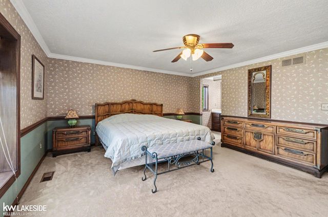 47744 Westlake Drive, Shelby Twp, MI 48315