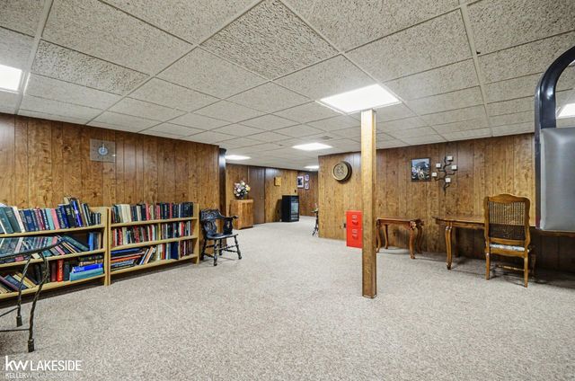 47744 Westlake Drive, Shelby Twp, MI 48315