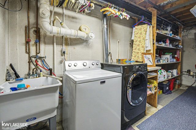 47744 Westlake Drive, Shelby Twp, MI 48315