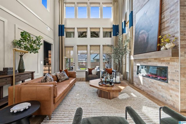 1900 WATERLOO LANE, Hoover, AL 35244