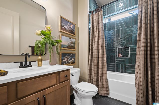 1900 WATERLOO LANE, Hoover, AL 35244