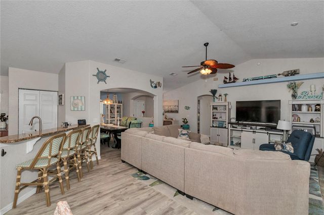 12439 NE 48TH CIRCLE, Oxford, FL 34484