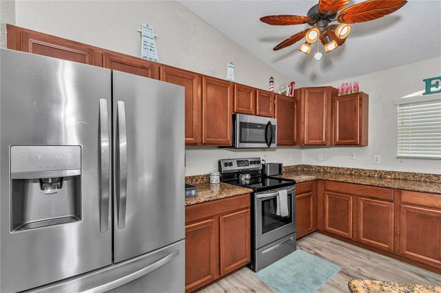 12439 NE 48TH CIRCLE, Oxford, FL 34484