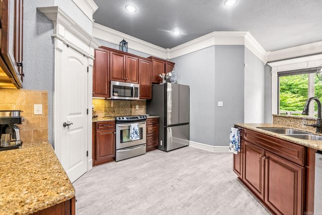 1172 Rocky Mountain Road, Benton, AR 72019