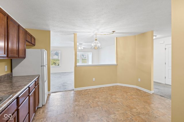 6520 Emerald Ridge Court, Indianapolis, IN 46221
